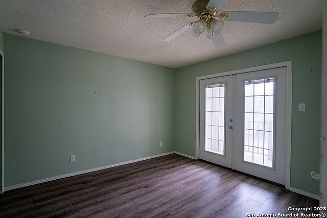 22047 Kenton Knl — Photo 17