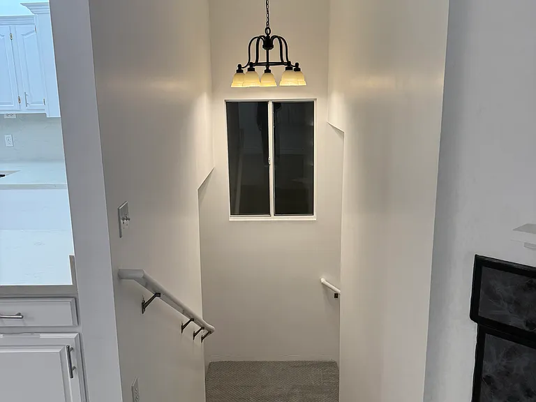 605 Iris Ave #2 — Photo 16