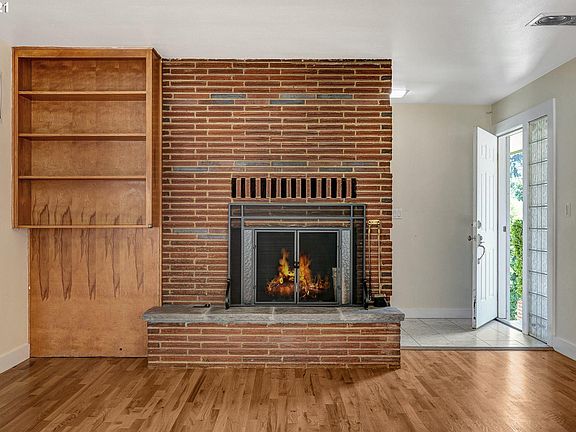3rd image of 9212 NE 25th Ave