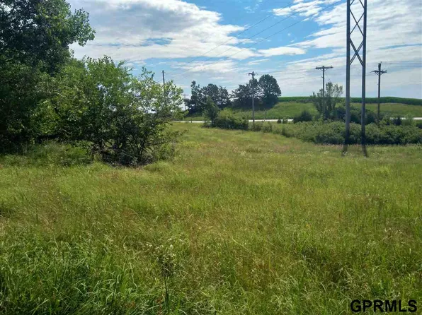 14327 W Sand Hill Rd, Louisville, NE 68037