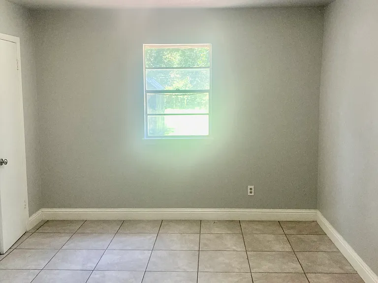 4704 N Mueller Ave — Photo 10