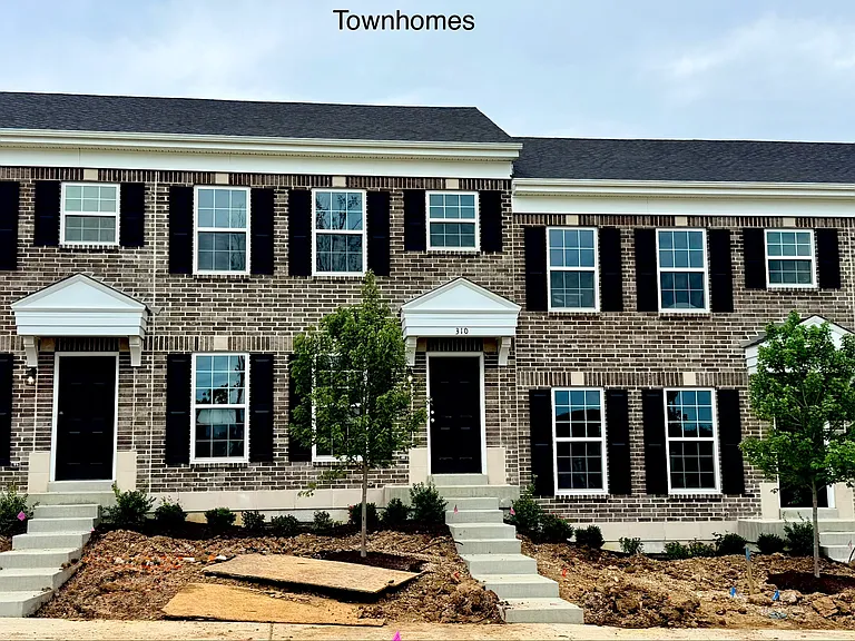 310 Fall Harvest Pkwy — Photo 1
