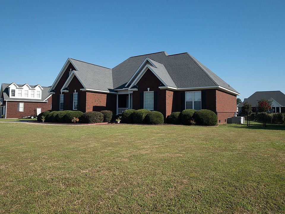 2nd image of 301 Eagles Pointe Dr