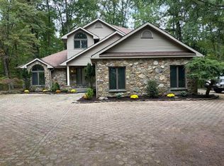 229 Kromer Rd, Wind Gap, PA 18091