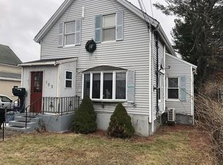 102 Sprague St, Hyde Park, MA 02136