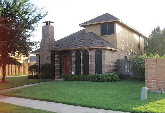 1st image of 900 Kathryn Dr