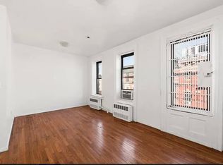 160 Prince St APT 14, New York, NY 10012
