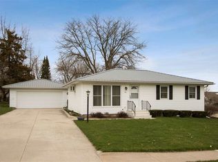 301 Sycamore St, Riverside, IA 52327
