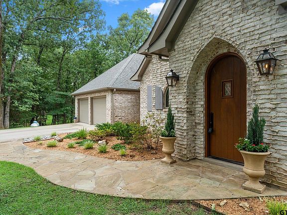 3rd image of 1033 County Road 4220
