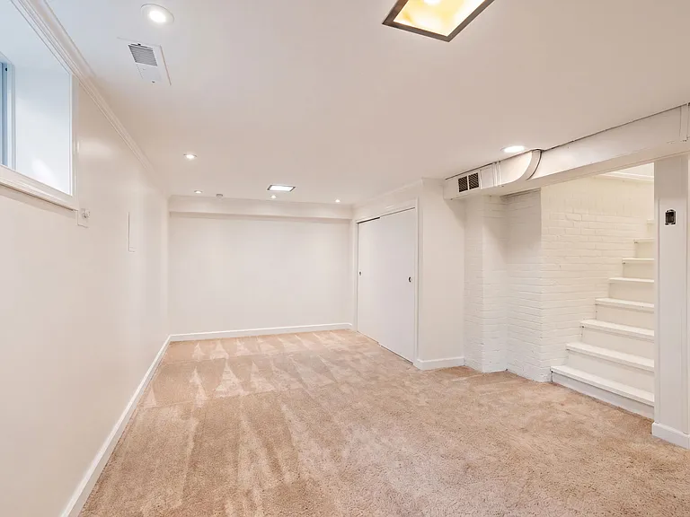 6900 Mount Daniel Dr — Photo 7