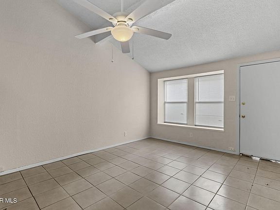 3rd image of 10012 Caribou Dr Unit D