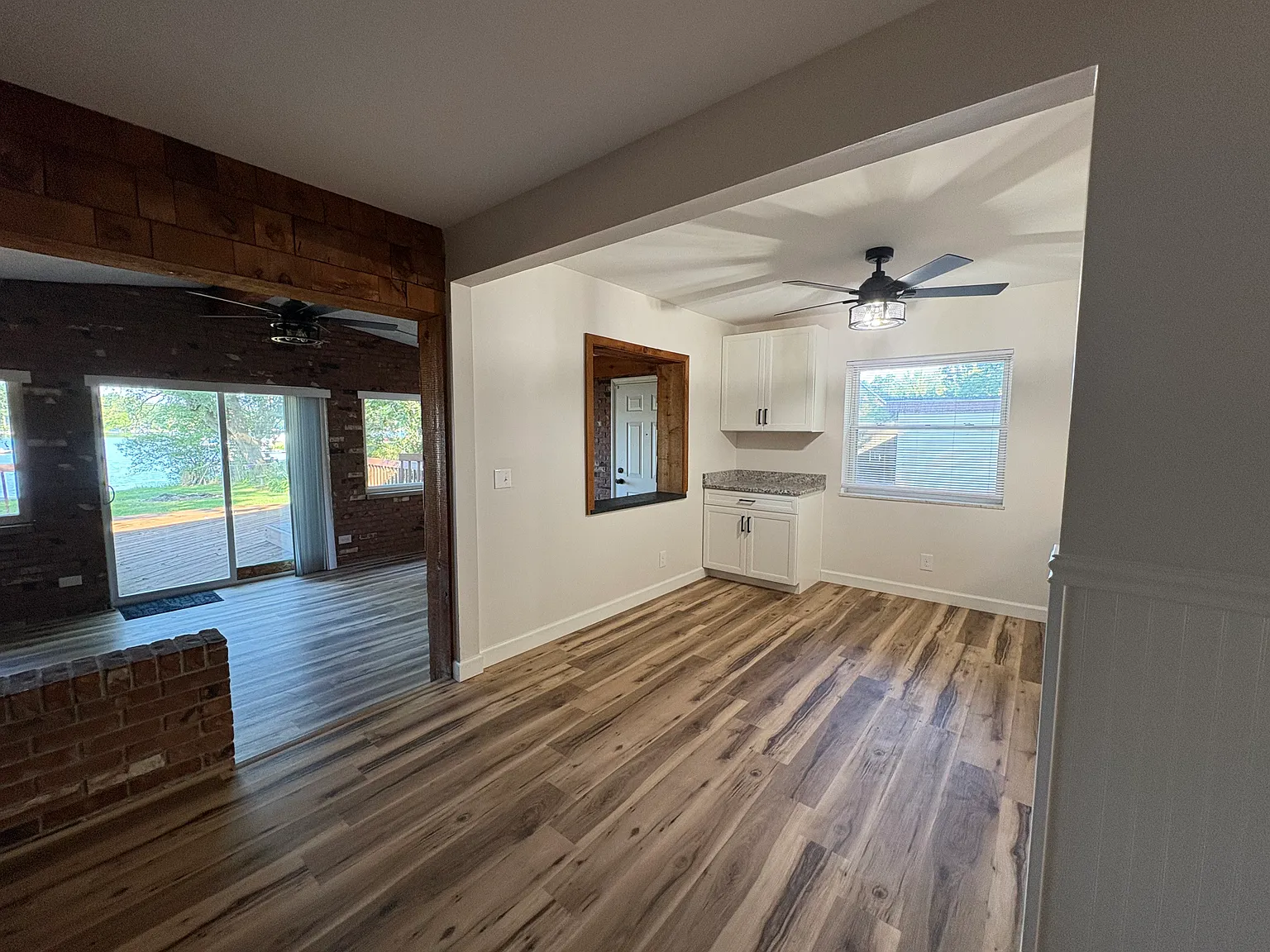 2 bed, 1032 sqft, $1,850 — Photo 4