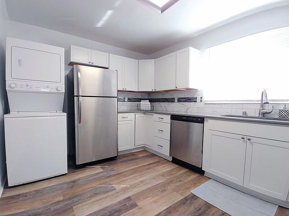 5th image of 4302 Mesa Grande Pl SE APT B