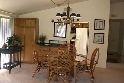 4th image of 2331 E Greenview Dr