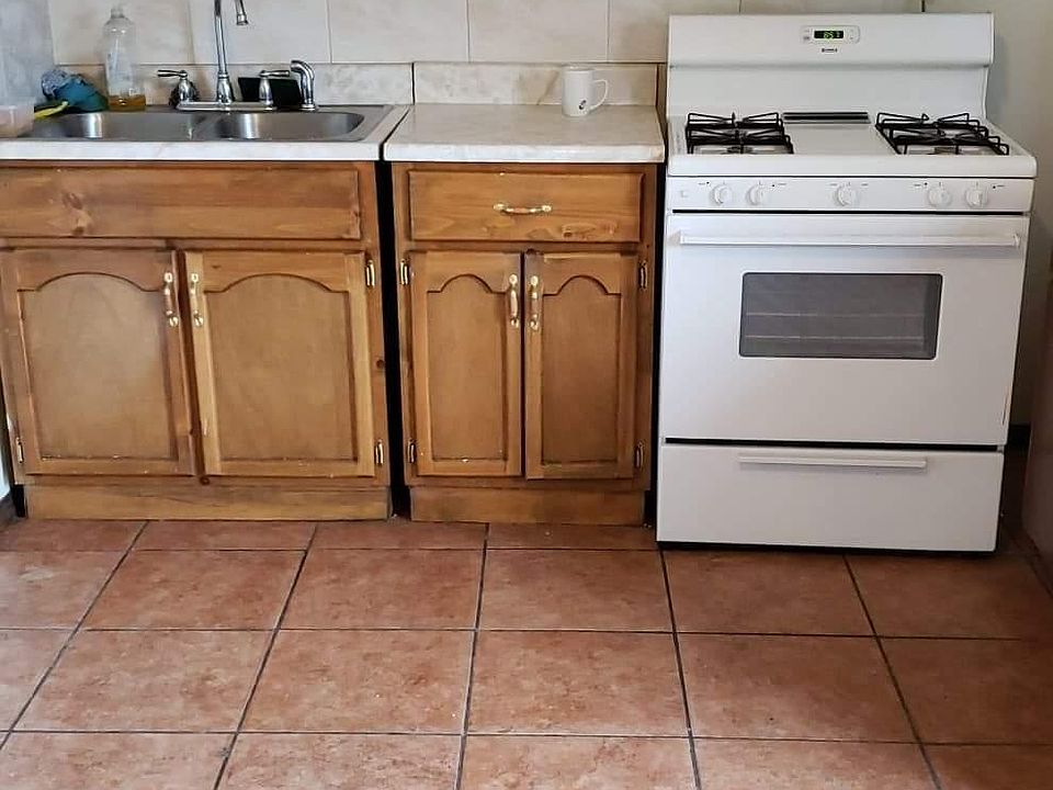 2nd image of 722 Gomez Ct