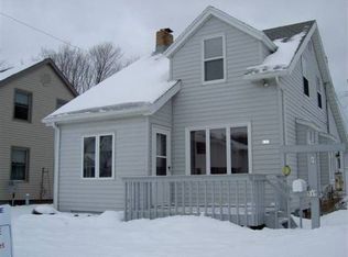 517 S 26th St, Manitowoc, WI 54220