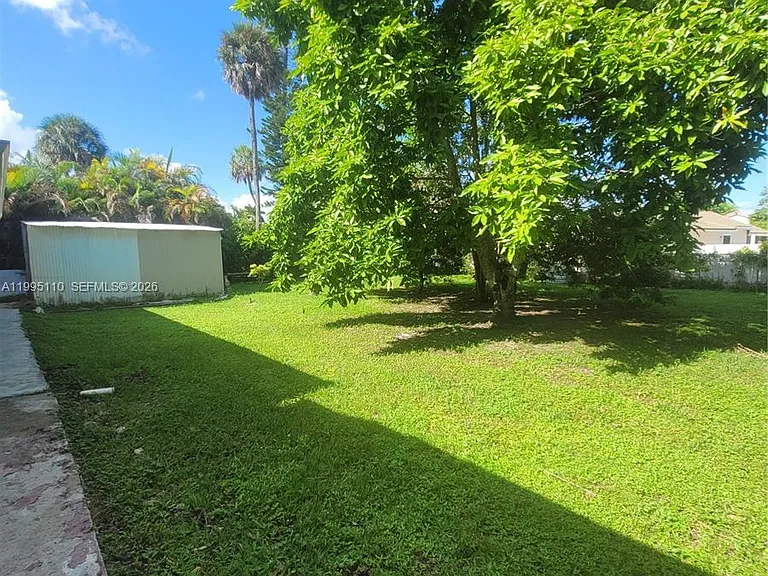 22028 Acapulco Ct — Photo 6