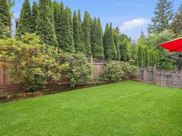 24176 104th Ave, Maple Ridge, BC V2W 0E4