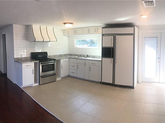 5th image of 674 Mason Ave