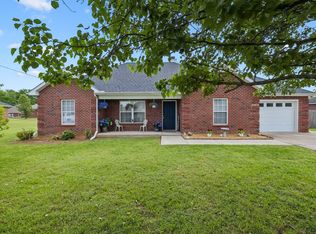8002 Wicker Dr, Smyrna, TN 37167