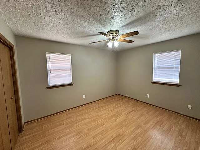 1000 S Howard Ave — Photo 11