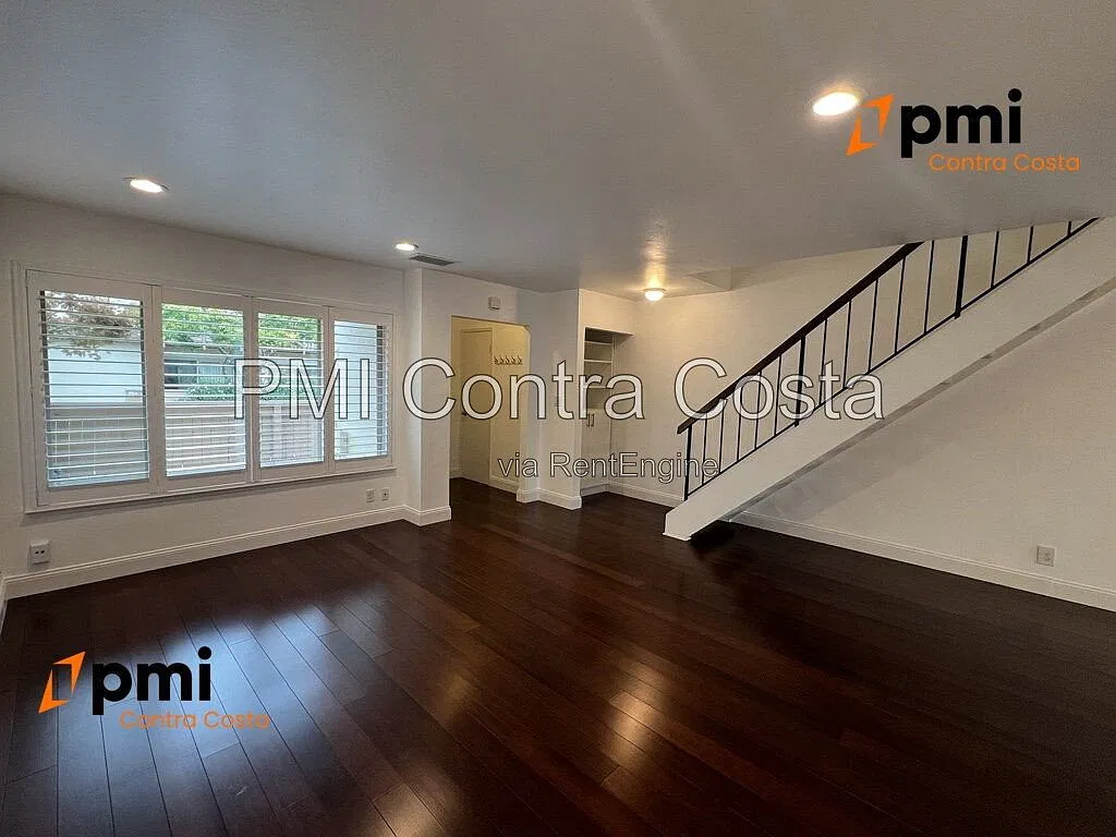 2 bed, 2.5 bath, 1227 sqft, $3,400 — Photo 4