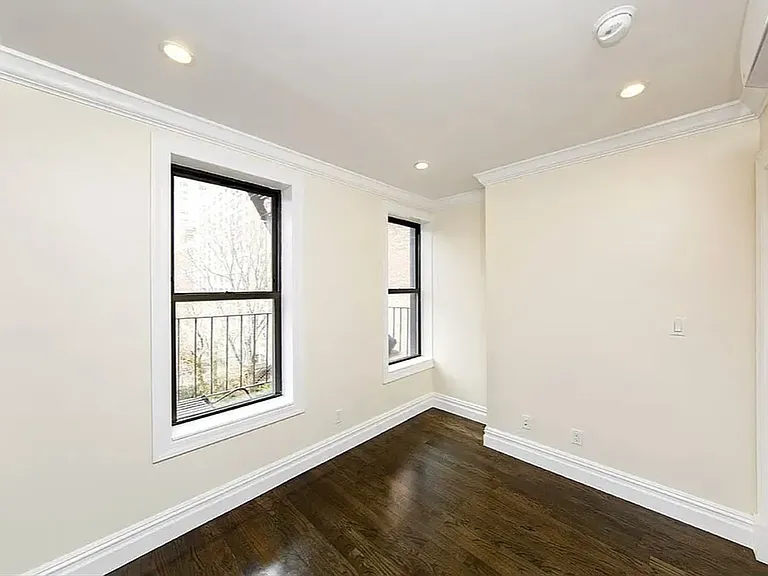 317 2nd Ave #17 — Photo 3