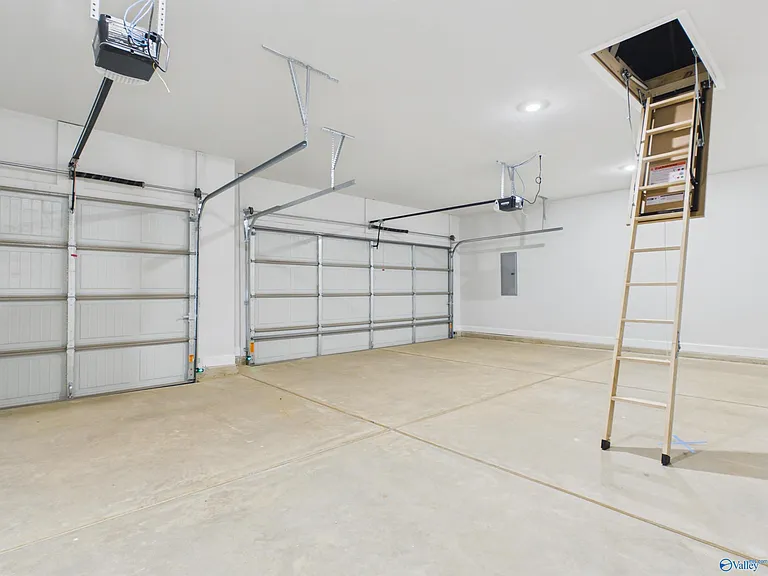 22882 Ansley Dr — Photo 15