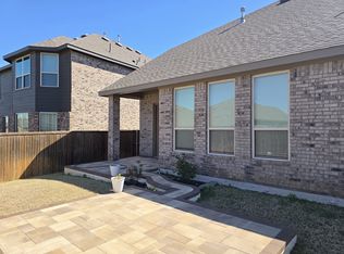 9000 Horse Herd Dr, Fort Worth, TX 76123