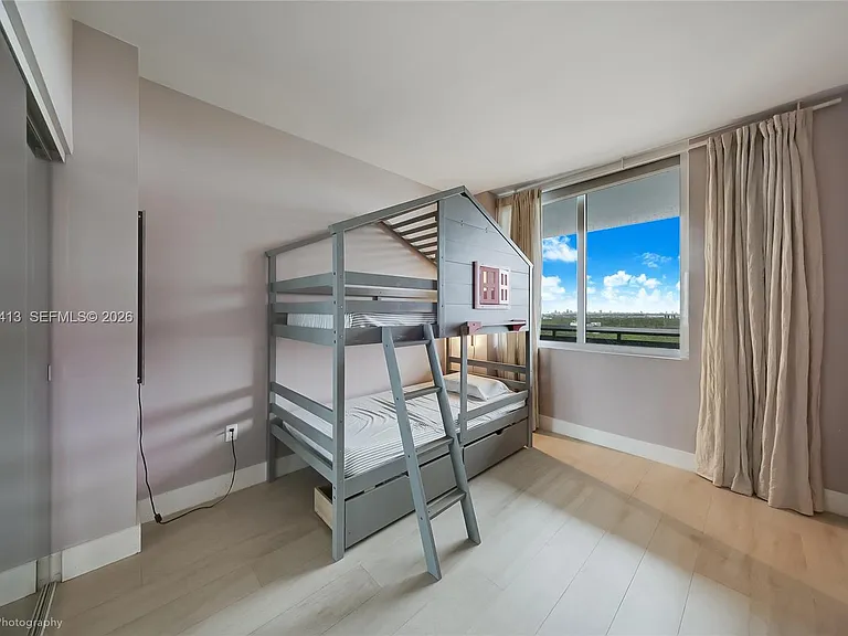 16385 Biscayne Blvd #2205 — Photo 12