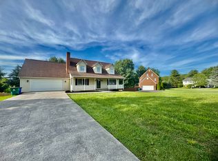 203 Cherokee Dr, Blacksburg, VA 24060