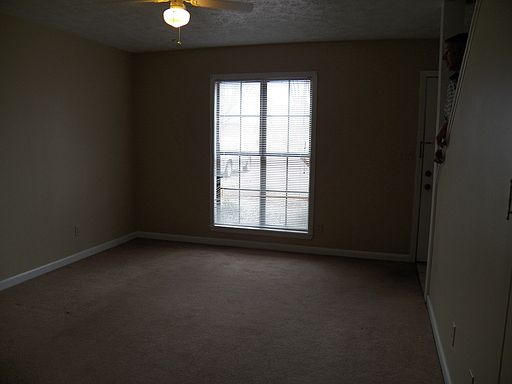 1st image of 107 Helen Cir #B