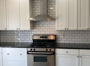 2815 E Thompson St, Philadelphia, PA 19134