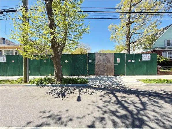 2224 E 74th St, Brooklyn, NY 11234