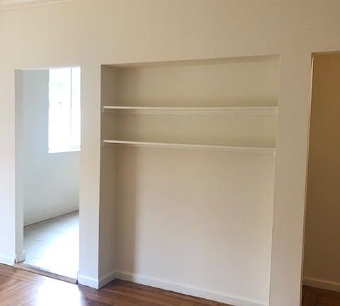 2nd image of 1948 McAllister St #4
