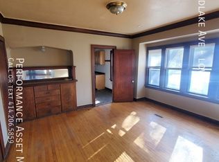 1077 W Windlake Ave, Milwaukee, WI 53204