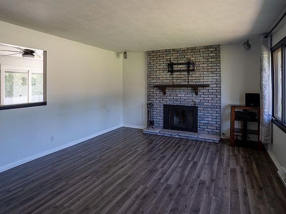 3rd image of 5721 Harvest Ct