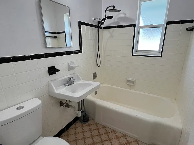 626 S Federal Hwy #8 — Photo 12