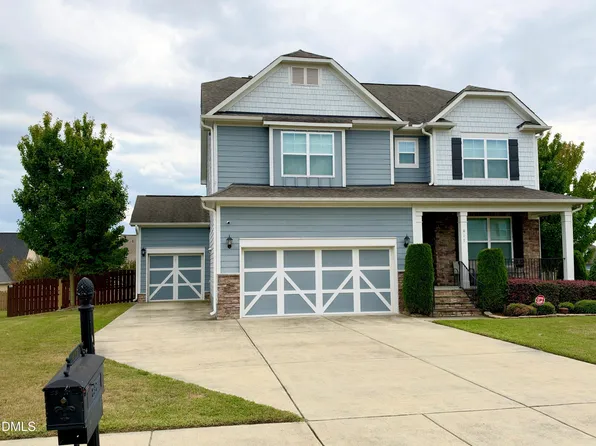 417 Granite Saddle Dr, Rolesville, NC 27571