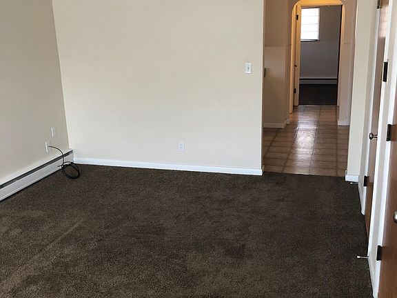 4th image of 4786 Clevesdale Dr #3
