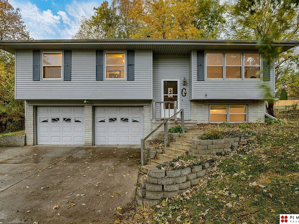 1st image of 9005 Lee Cir