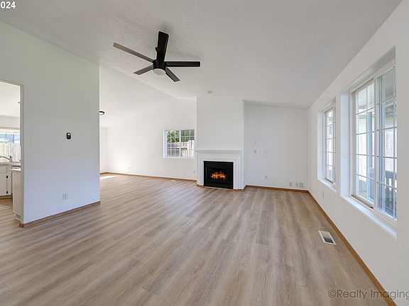 3rd image of 8309 NE 54th St