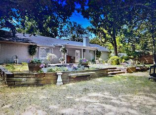 6929 Shadydale Dr, North Richland Hills, TX 76182