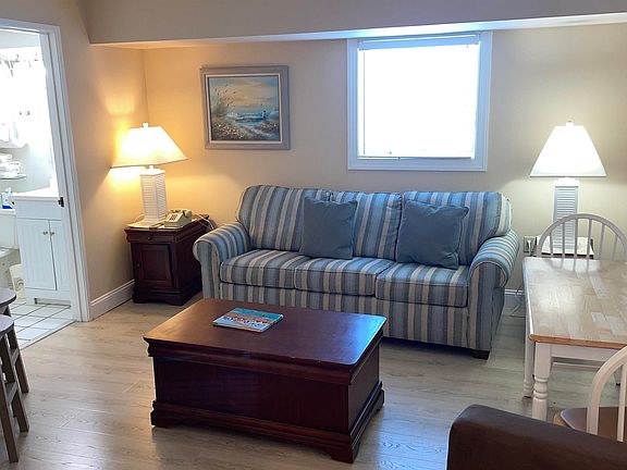 3rd image of 820 Ocean Ave #419