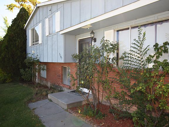 2nd image of 3105 Greenbriar Ave