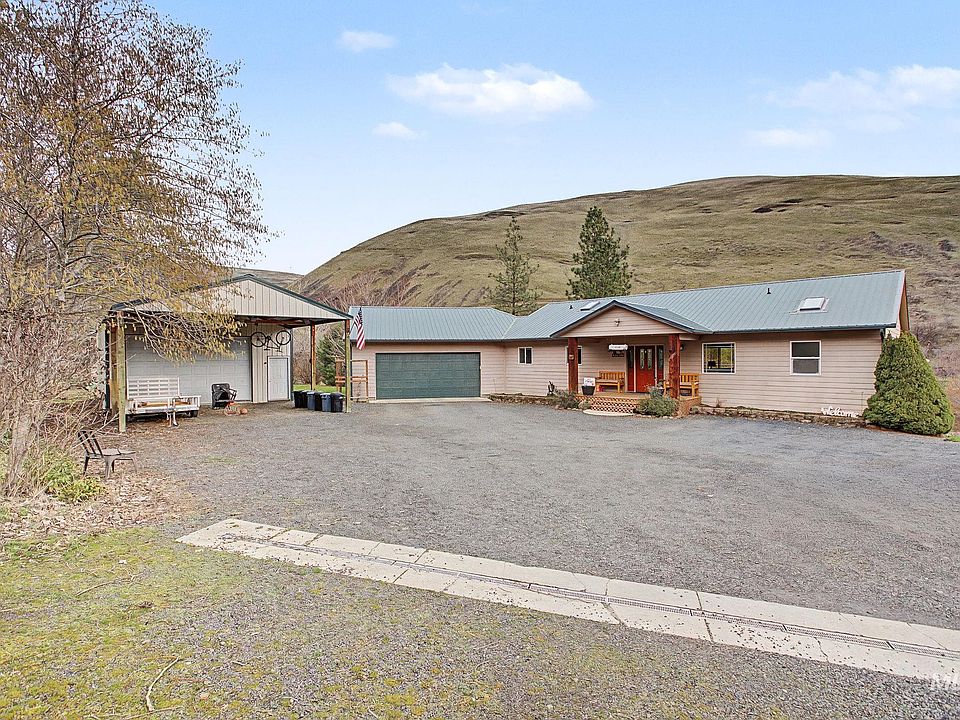 1st image of 20485 Cottontail Ln