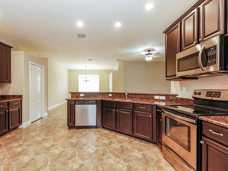 12307 Cricklewood Dr — Photo 7