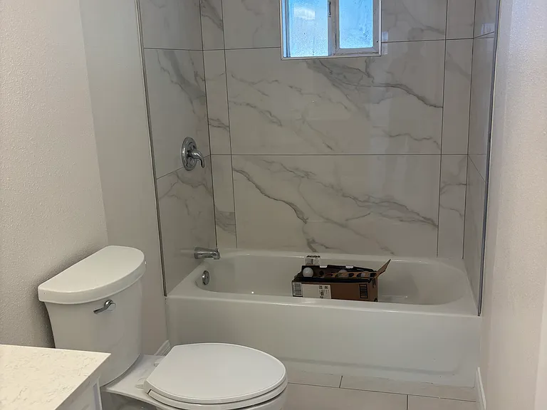 324 Grant St #1/2 — Photo 6