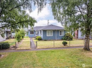 1034 16th Avenue, Longview, WA 98632
