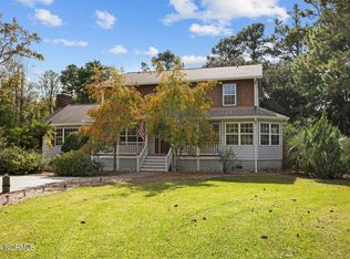 112 Dasher Dr, Beaufort, NC 28516